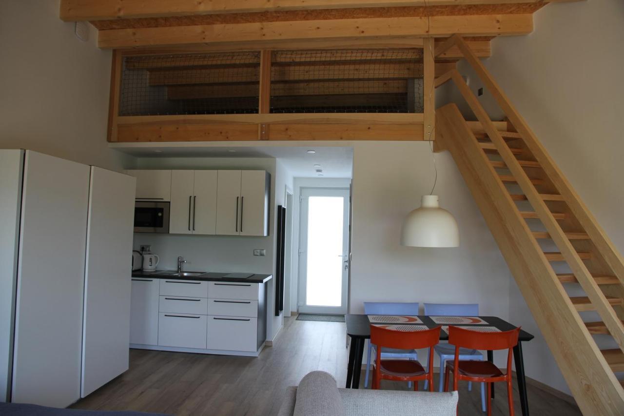 Apartmany Hluboka Nad Vltavou S Vyhledem Na Zamek ภายนอก รูปภาพ