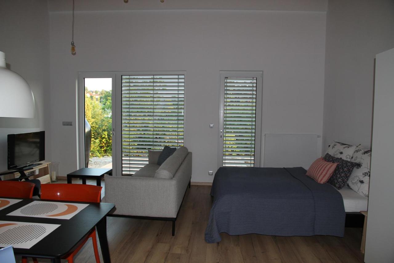 Apartmany Hluboka Nad Vltavou S Vyhledem Na Zamek ภายนอก รูปภาพ