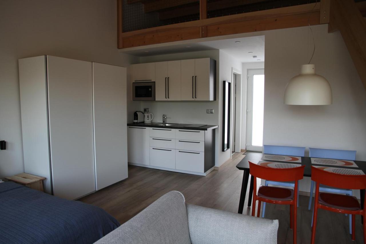 Apartmany Hluboka Nad Vltavou S Vyhledem Na Zamek ภายนอก รูปภาพ